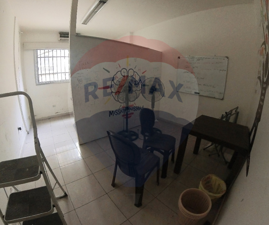 R9-2026 Office 50m for rent in Nadim El Jisr Street Tripoli — الصورة 2 من 5