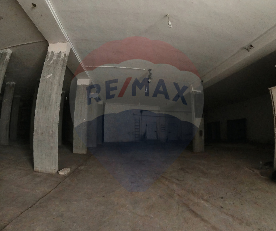R9-2035 Very spacious warehouse for sale in Kobbeh Tripoli — Photo 9 of 11