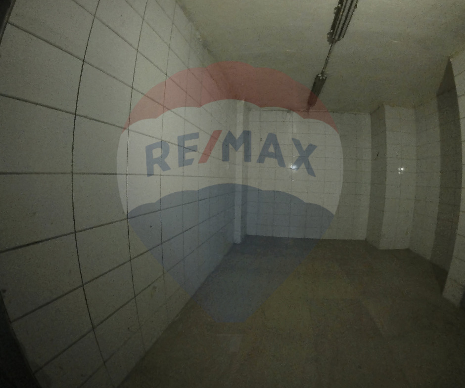 R9-2035 Very spacious warehouse for sale in Kobbeh Tripoli — Photo 7 of 11