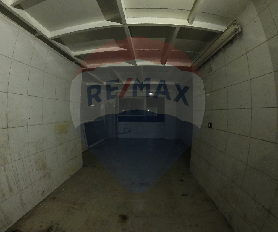 R9-2035 Very spacious warehouse for sale in Kobbeh Tripoli — Photo 3 of 11