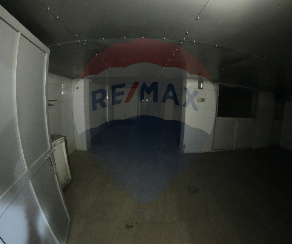 R9-2048 Warehouse for sale in Kobbeh Riva Street Tripoli — الصورة 8 من 13