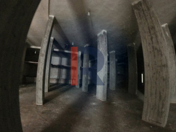 R9-2035 Very spacious warehouse for sale in Kobbeh Tripoli — Photo 4 of 11
