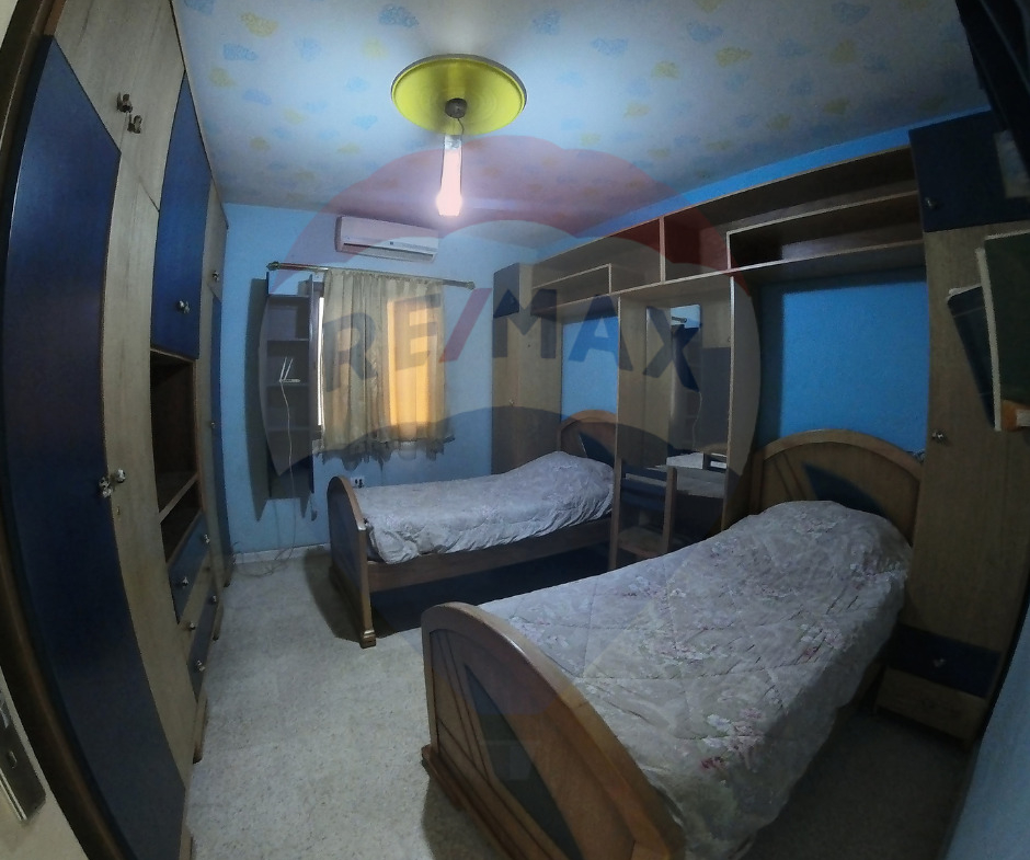 R9-2037 Apartment for sale in Mina Ziraa - Tripoli — الصورة 3 من 6