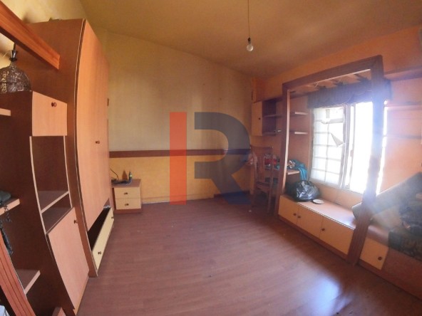 R9-2041 Well-decorated apartment for sale in Daher Al Ein Koura — Photo 2 of 9