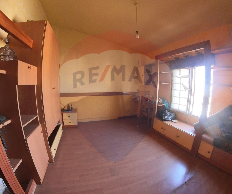 R9-2041 Well-decorated apartment for sale in Daher Al Ein Koura — Photo 2 of 9