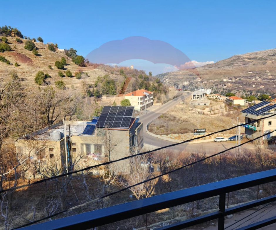 R9-2045 Apartment for sale in Hasroun - Becharre , a tourist village in Lebanon — Photo 3 of 7