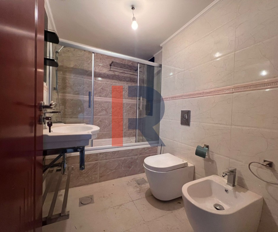 R9-2051 Super Deluxe Apartment 220m for sale in Kfarsaroun - Koura — الصورة 3 من 9