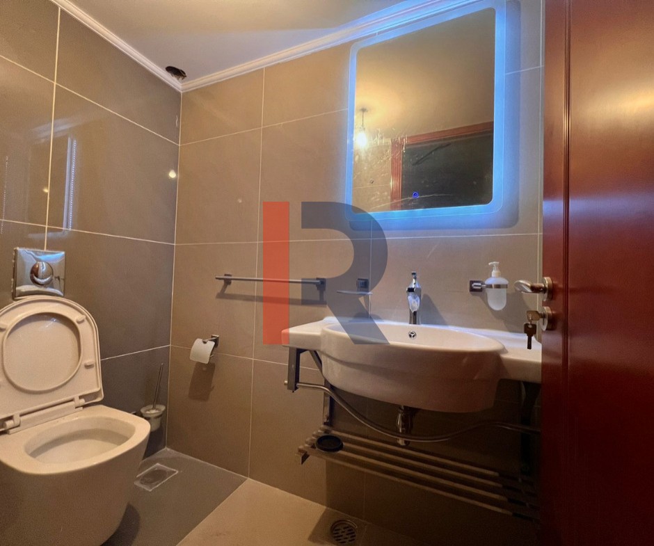 R9-2051 Super Deluxe Apartment 220m for sale in Kfarsaroun - Koura — الصورة 5 من 9