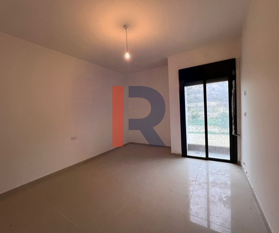 R9-2051 Super Deluxe Apartment 220m for sale in Kfarsaroun - Koura — الصورة 6 من 9