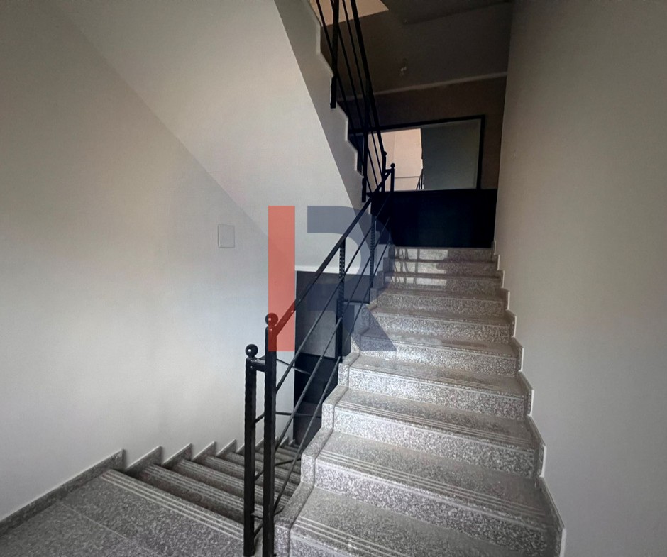 R9-2051 Super Deluxe Apartment 220m for sale in Kfarsaroun - Koura — الصورة 7 من 9