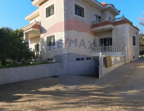 R9-2067 Luxury Villa for Sale in Kfarkahel - Koura — الصورة 4 من 14