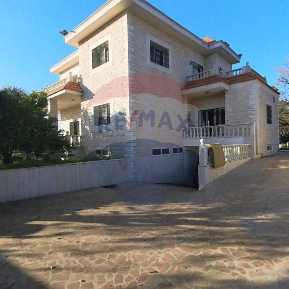 R9-2067 Luxury Villa for Sale in Kfarkahel - Koura — الصورة 4 من 14
