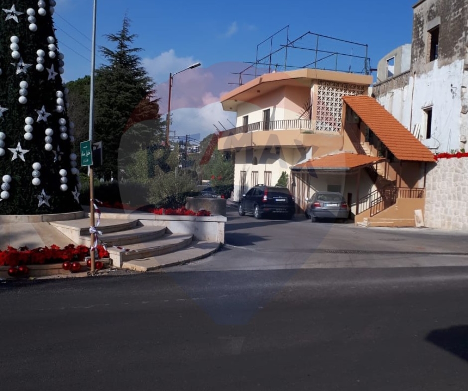 R9-2128 Full building for sale in Bterram Koura - 2 floors — Photo 3 of 3