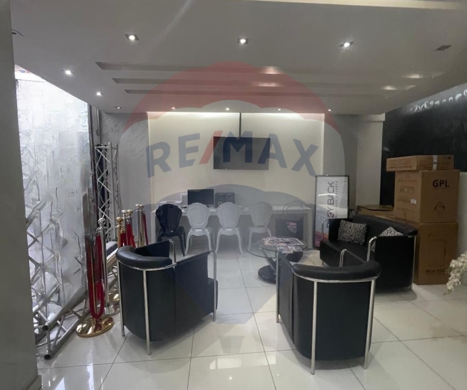 R9-2115 2 Connected Shops for Sale in Maarad Tripoli — الصورة 2 من 8