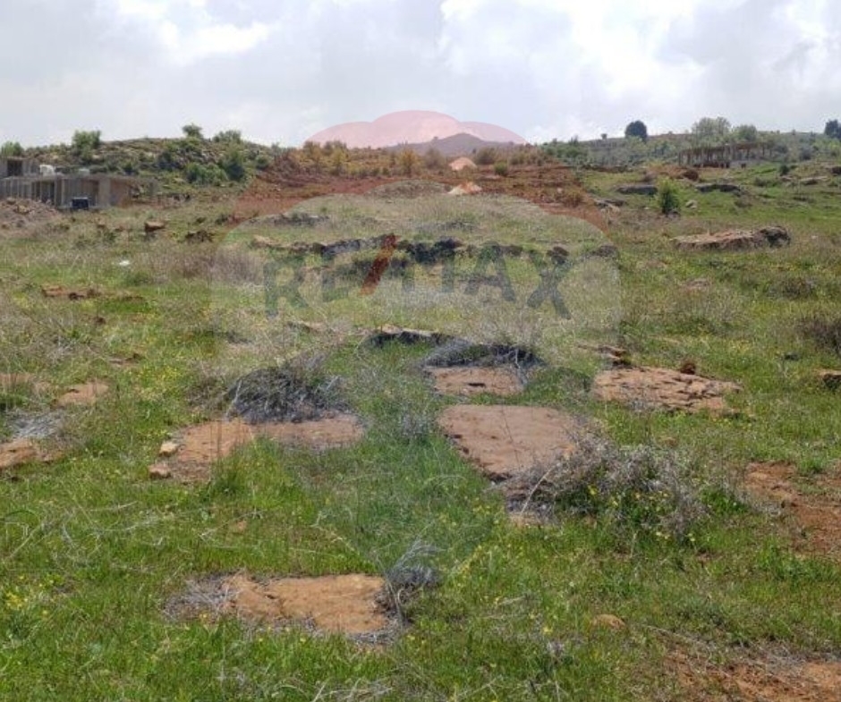 R9-2121 Land 3520m for sale in Hadath El Jebbeh - Bcharre District — Photo 2 of 5