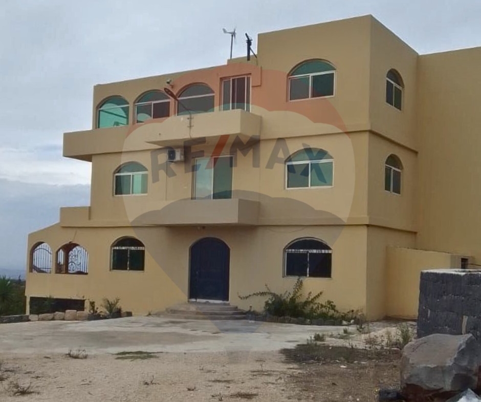R9-2153  Agricultural Land 8000m with Building 600m for sale in Bireh Akkar — Photo 2 of 5