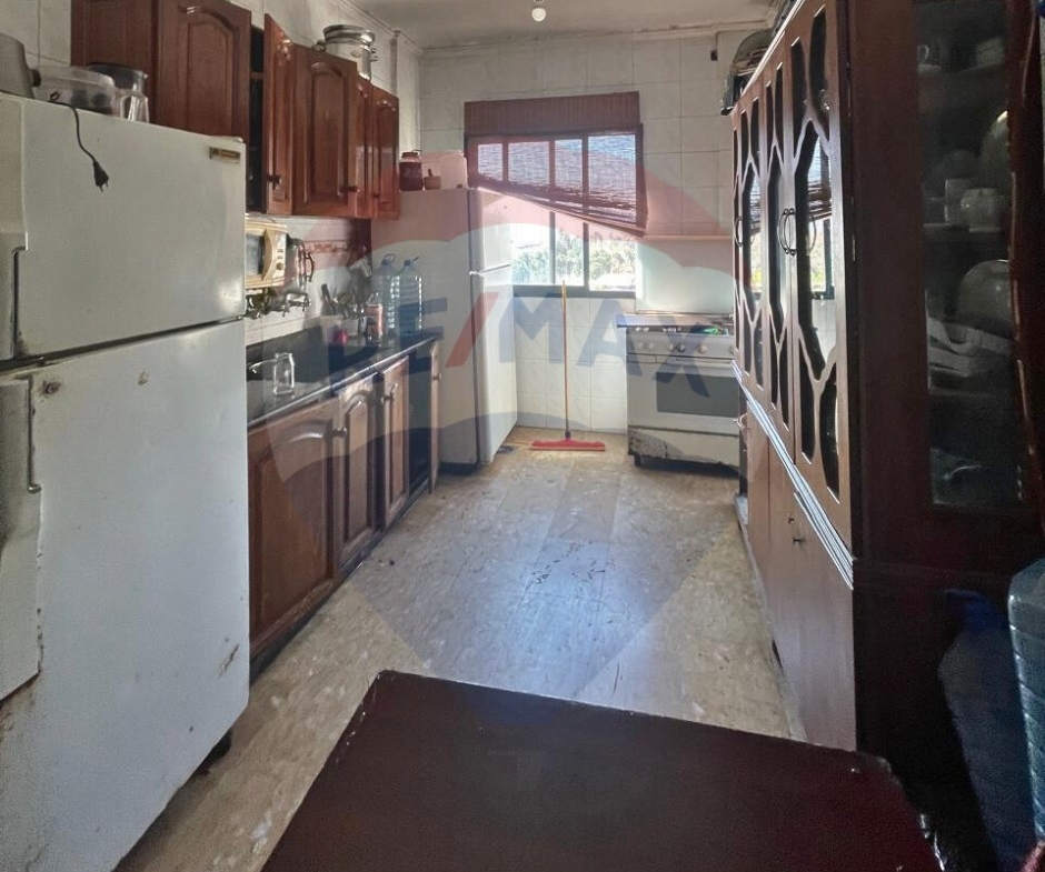 R9-2157 Apartment 135m for sale in Abu Samra Outour Street – Tripoli — الصورة 2 من 5