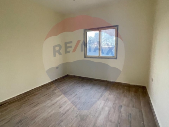 R9-2113  Ground Floor Apartment with Garden for Sale in Abu Samra Near Shifaa Hospital – Tripoli — الصورة 2 من 6
