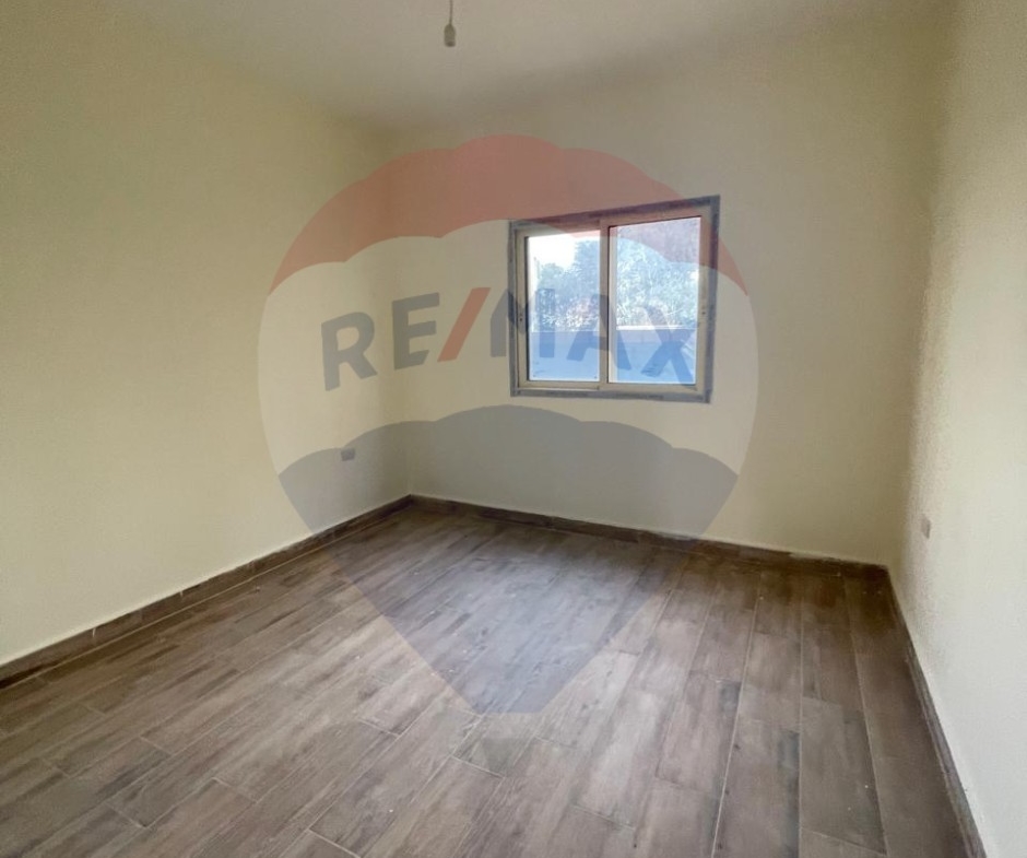 R9-2113  Ground Floor Apartment with Garden for Sale in Abu Samra Near Shifaa Hospital – Tripoli — الصورة 2 من 6