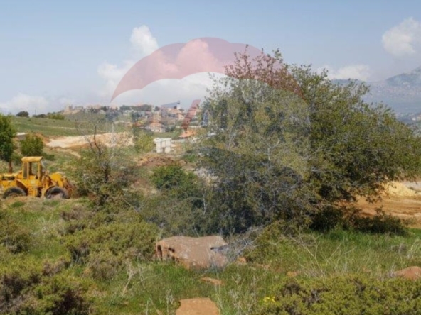R9-2121 Land 3520m for sale in Hadath El Jebbeh - Bcharre District — Photo 3 of 5