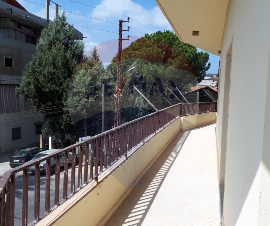 R9-2128 Full building for sale in Bterram Koura - 2 floors — Photo 2 of 3