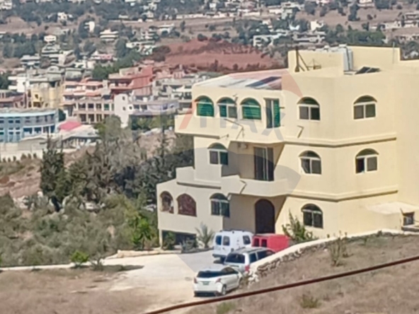 R9-2153  Agricultural Land 8000m with Building 600m for sale in Bireh Akkar — Photo 3 of 5