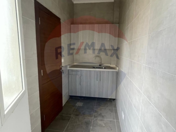 R9-2110  Office 100m for rent in Boulevard Al Salam - Bahsas, — الصورة 3 من 7