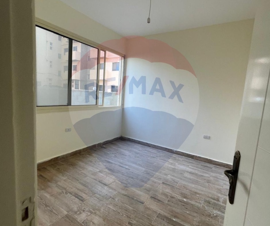 R9-2113  Ground Floor Apartment with Garden for Sale in Abu Samra Near Shifaa Hospital – Tripoli — الصورة 3 من 6