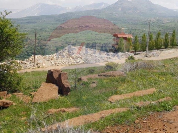R9-2121 Land 3520m for sale in Hadath El Jebbeh - Bcharre District — Photo 4 of 5