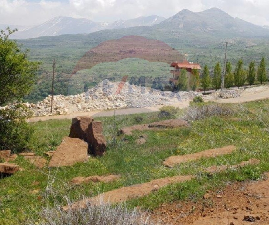 R9-2121 Land 3520m for sale in Hadath El Jebbeh - Bcharre District — Photo 4 of 5