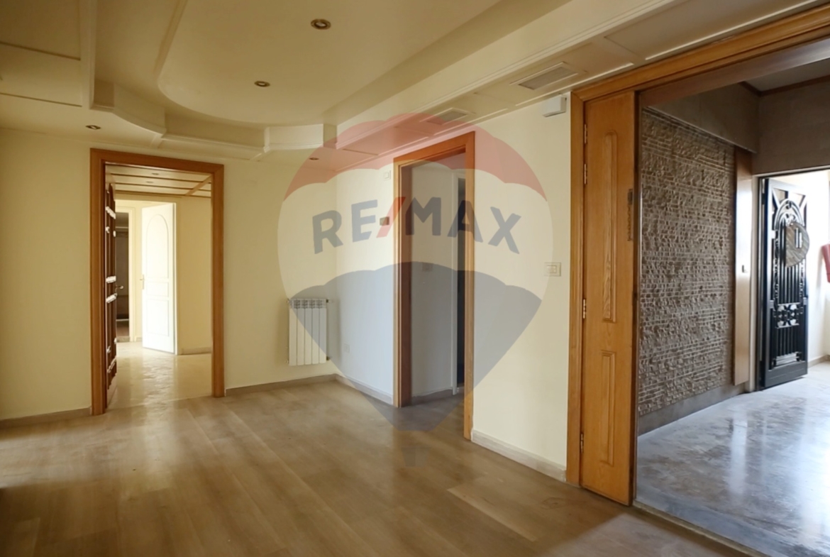 R9-2102 Apartment 400m for sale - Mina Road — الصورة 2 من 6