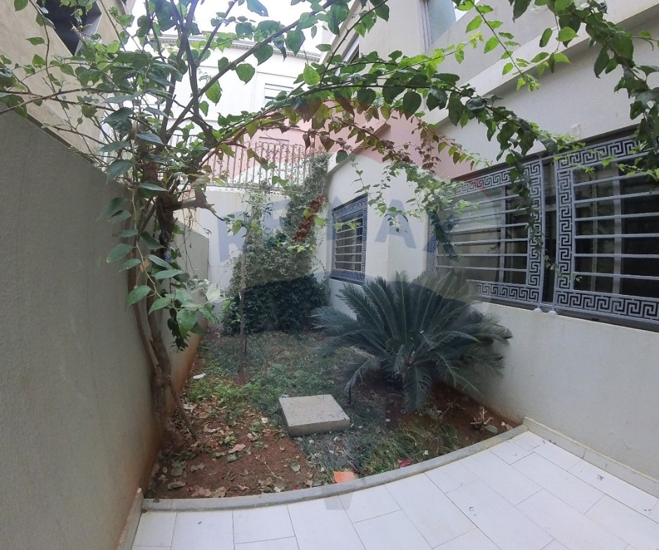R9-2098 Apartment for sale 150m + 50m garden in Bader Hassoun - Koura — Photo 8 of 11