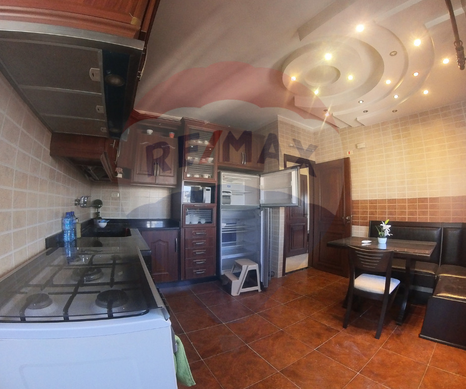 R9-2105  Apartment 185m for sale in Abou Samra - Tripoli — Photo 2 of 8