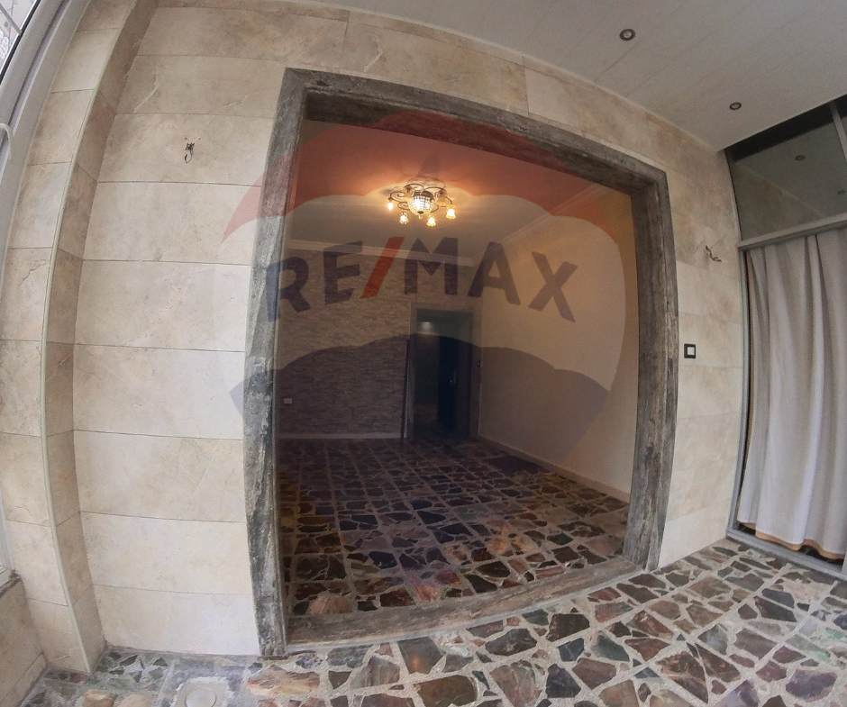 R9-2124 Apartment 150m for sale in Maarad City Complex - Tripoli — Photo 3 of 11
