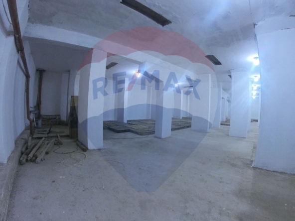 R9-2136 Warehouse 2000m for sale in Abu Samra مستودع للبيع – أبو سمرا، طرابلس — الصورة 3 من 10