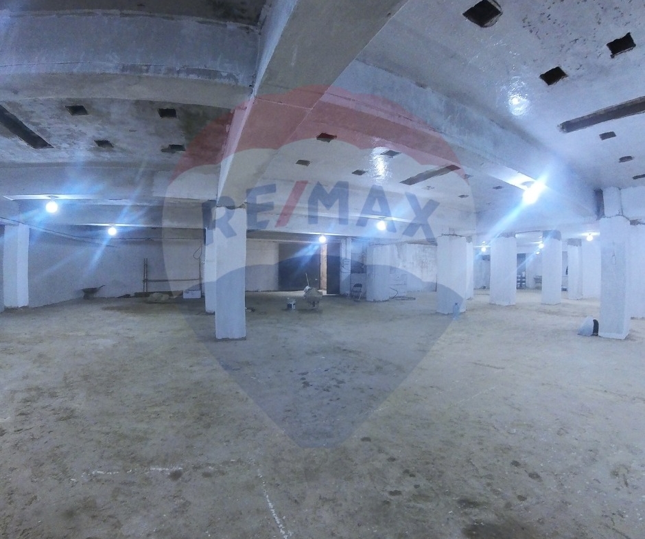 R9-2136 Warehouse 2000m for sale in Abu Samra مستودع للبيع – أبو سمرا، طرابلس — الصورة 4 من 10
