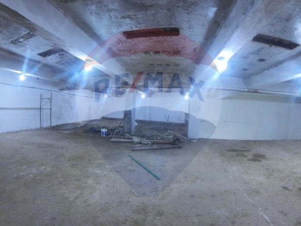 R9-2136 Warehouse 2000m for sale in Abu Samra مستودع للبيع – أبو سمرا، طرابلس — الصورة 5 من 10