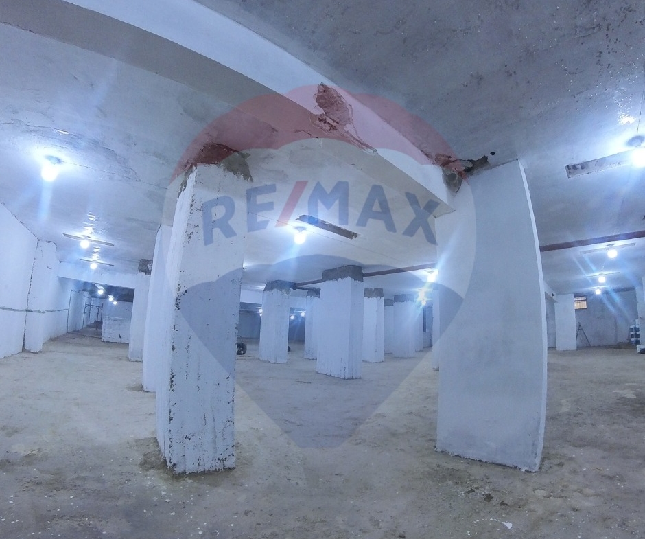 R9-2136 Warehouse 2000m for sale in Abu Samra مستودع للبيع – أبو سمرا، طرابلس — الصورة 6 من 10
