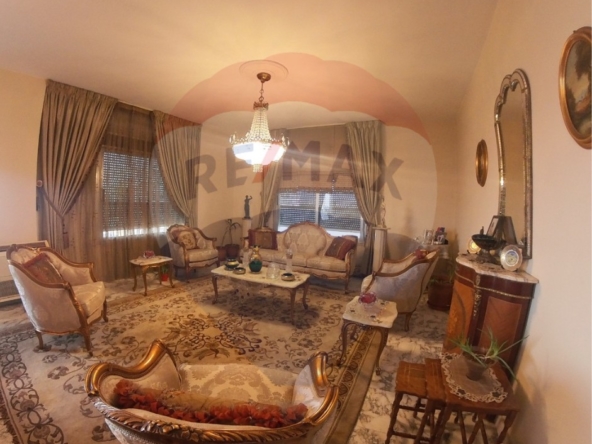 R9-2168 Apartment 300m for sale in Corniche El Mina — الصورة 2 من 13