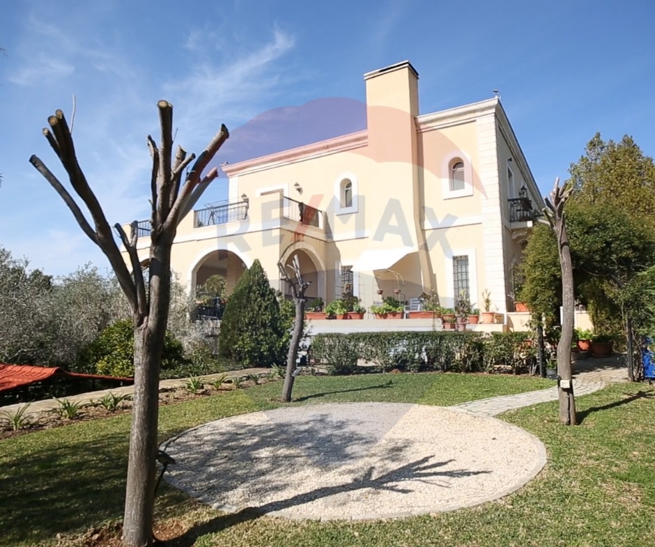 R9-2198 Villa 600m with land 3000m for sale in Batroumine - Koura — الصورة 2 من 13