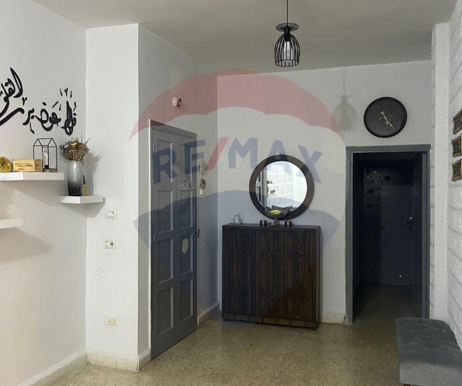 R9-2201 Apartment 170m for sale in Mina - Tripoli — Photo 2 of 6