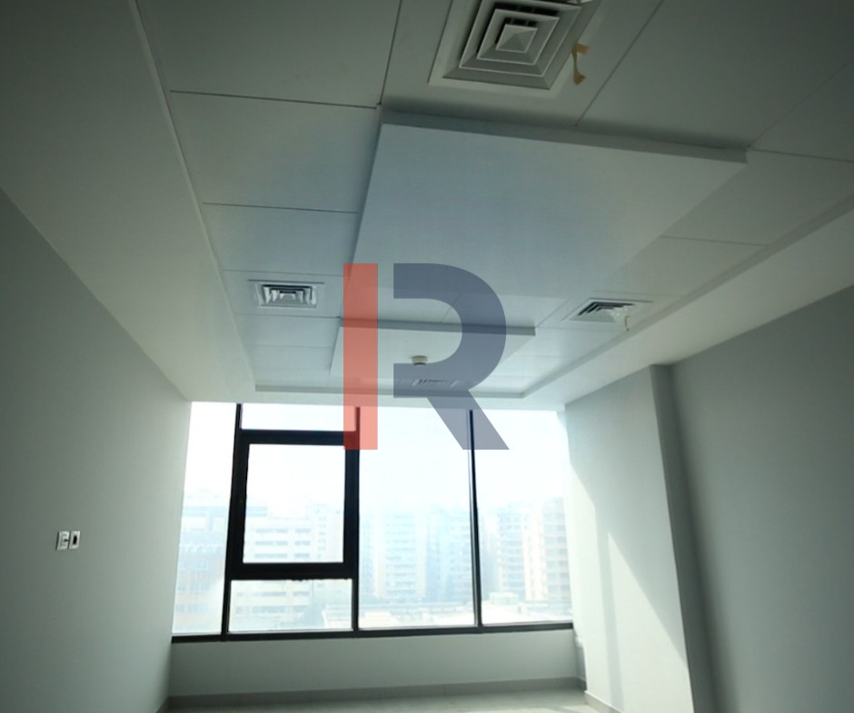 R9-2167 Office 43m for Sale in Boulevard, Tripoli – Very Good Condition — Photo 3 of 8