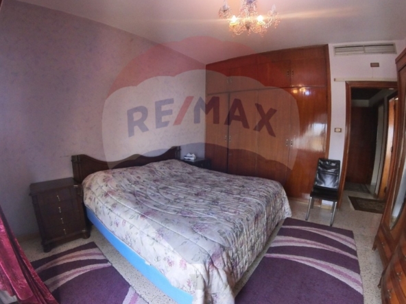 R9-2168 Apartment 300m for sale in Corniche El Mina — الصورة 5 من 13