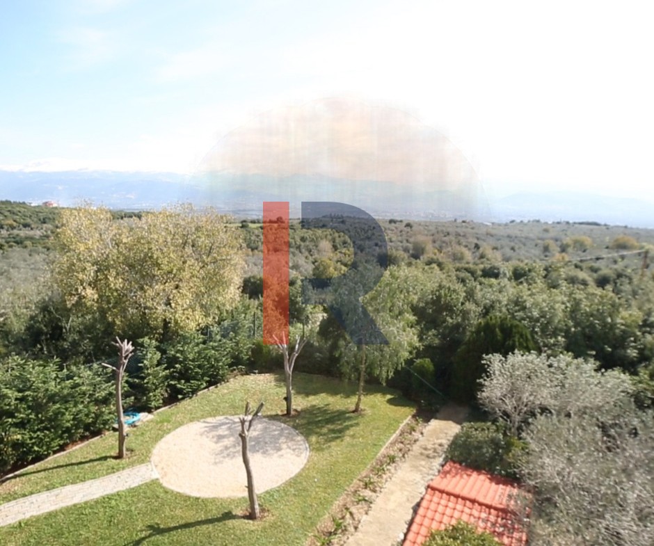 R9-2198 Villa 600m with land 3000m for sale in Batroumine - Koura — الصورة 4 من 13