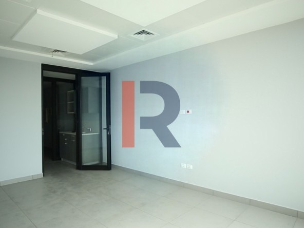 R9-2167 Office 43m for Sale in Boulevard, Tripoli – Very Good Condition — Photo 5 of 8