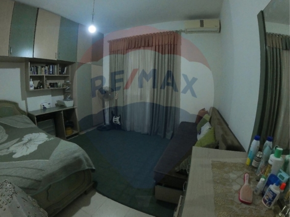 R9-2267 Apartment 300m for sale in Corniche El Mina - Tripoli — الصورة 4 من 8
