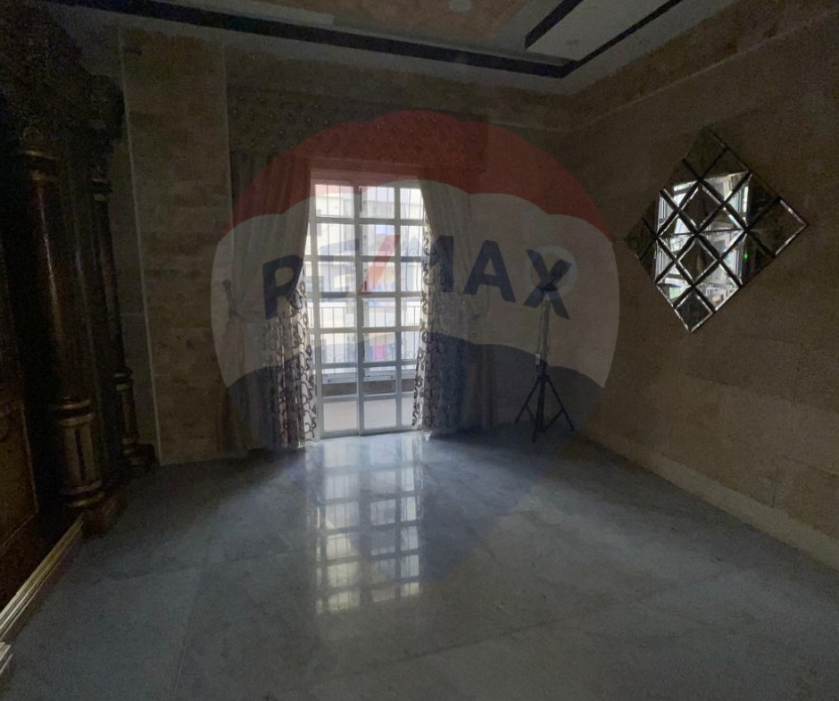 R9-2275 Apartment 300m for sale in Abu Samra - Tripoli — الصورة 11 من 11