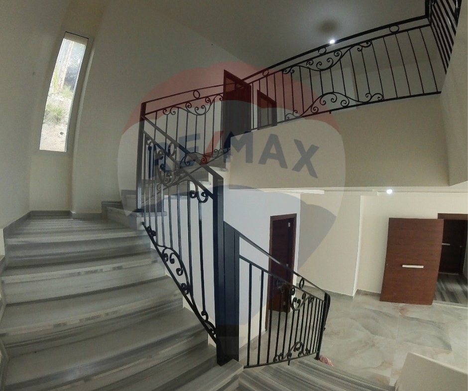 R9-2251 Triplex 381m for sale in Balamand - Koura — الصورة 19 من 22