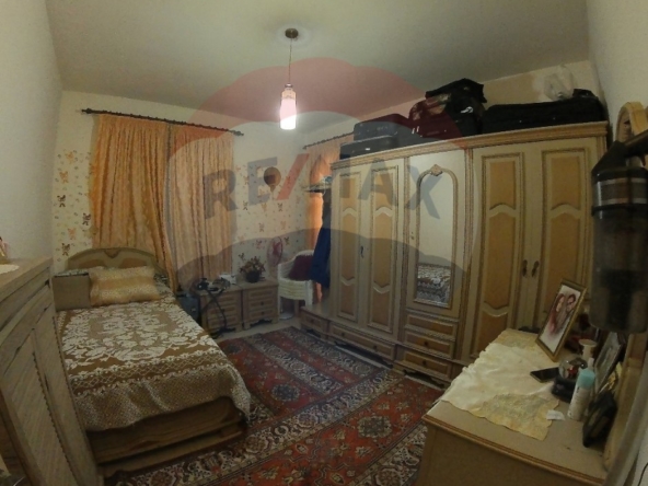 R9-2267 Apartment 300m for sale in Corniche El Mina - Tripoli — الصورة 5 من 8