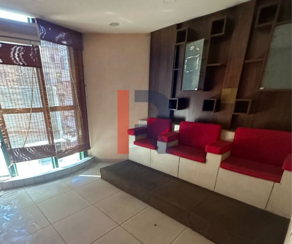 R9-2269 Office 70m for rent in Azmi Street - Tripoli — الصورة 2 من 5
